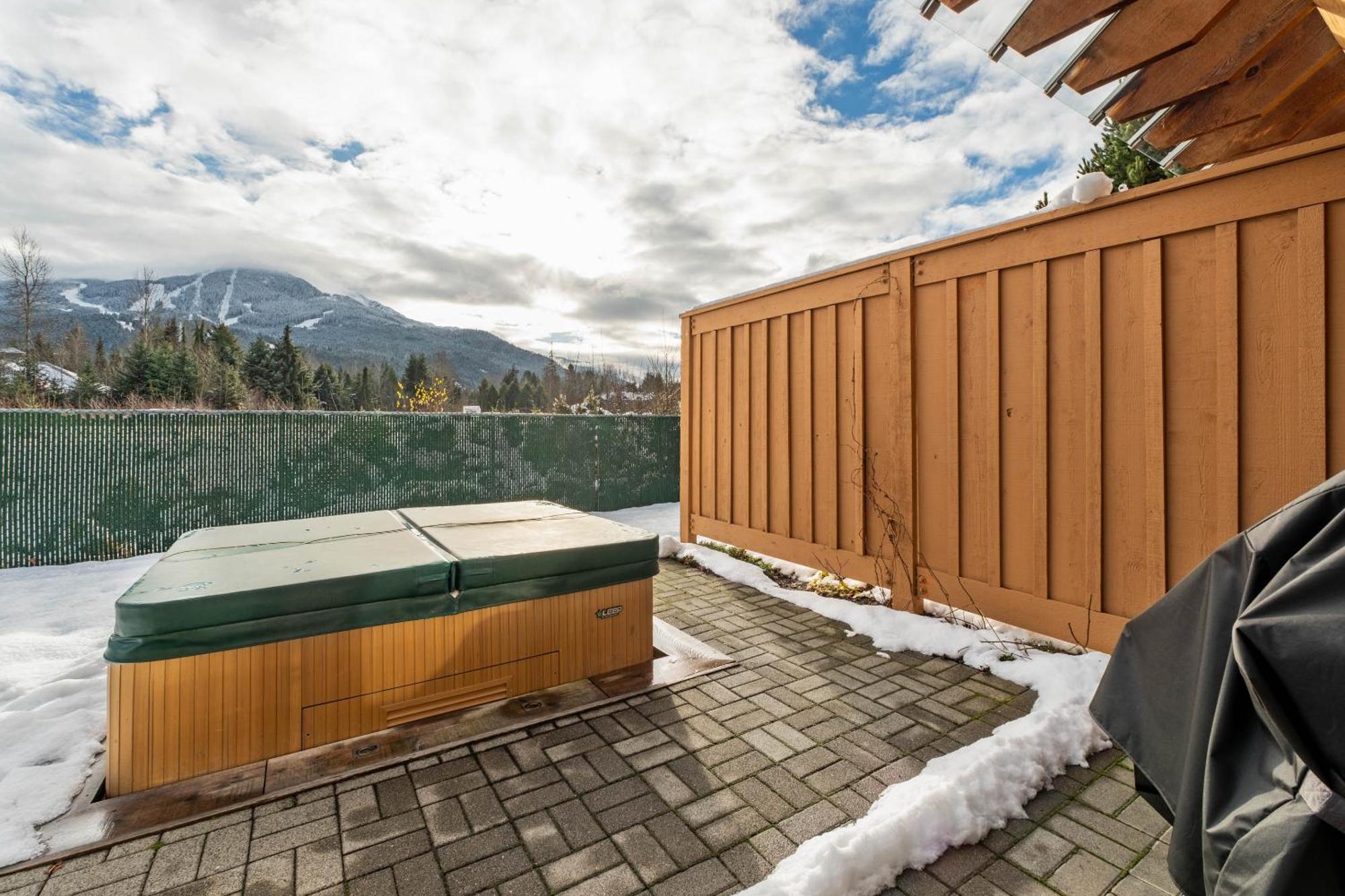 Montebello By Whistler Premier Exterior foto